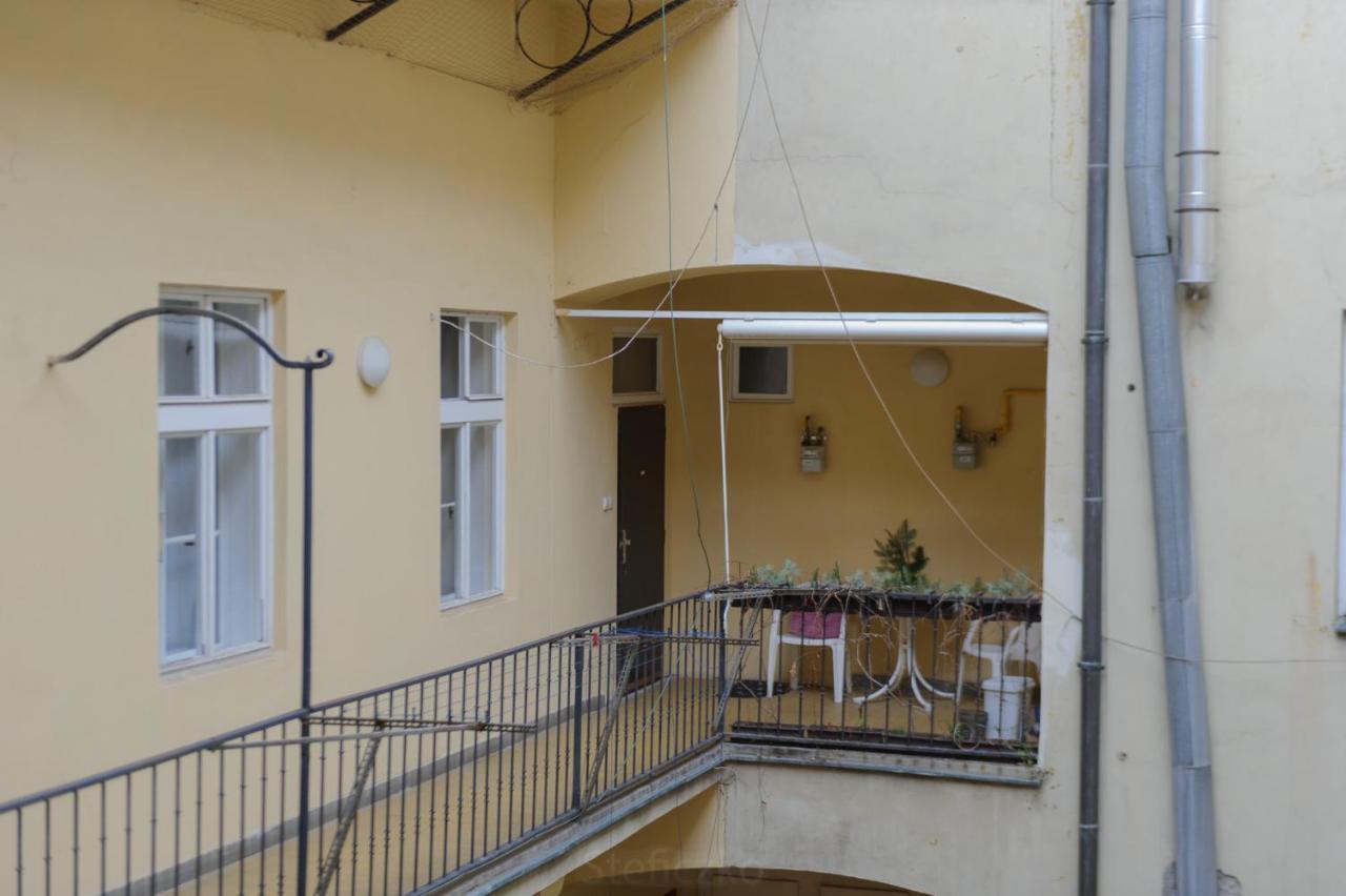Pinkova Apartments ปราก ภายนอก รูปภาพ